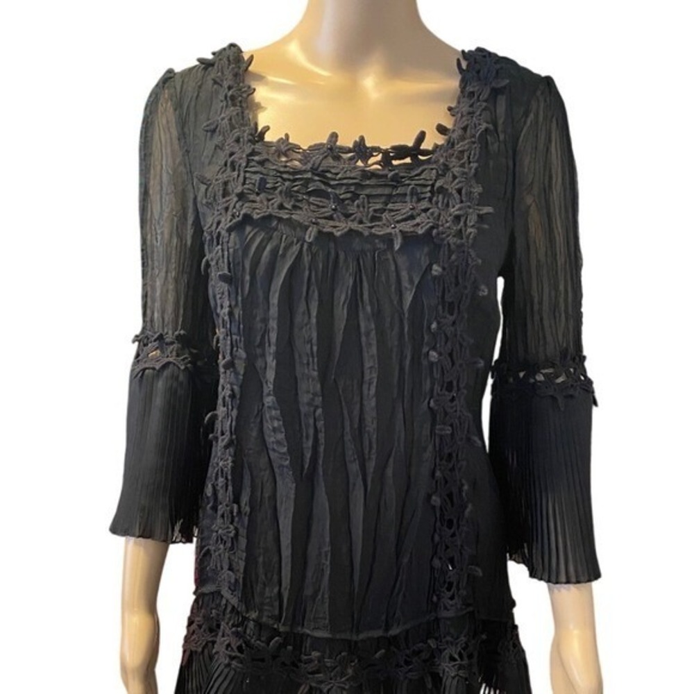Passion Concepts Black Crochet Trim Pleated Blouse Top Bohemian Festival Party